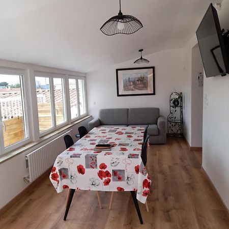 לה-רוש-סור-יון Logement Lumineux Avec Terrasse מראה חיצוני תמונה